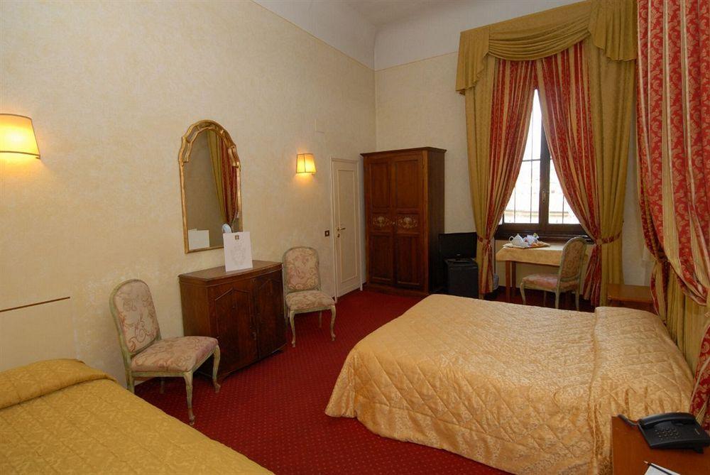 Hotel Paris